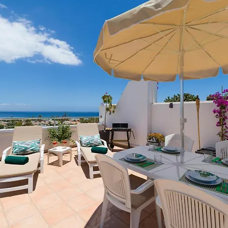Zweistoeckiges Penthouse Mit Privater Dachterrasse